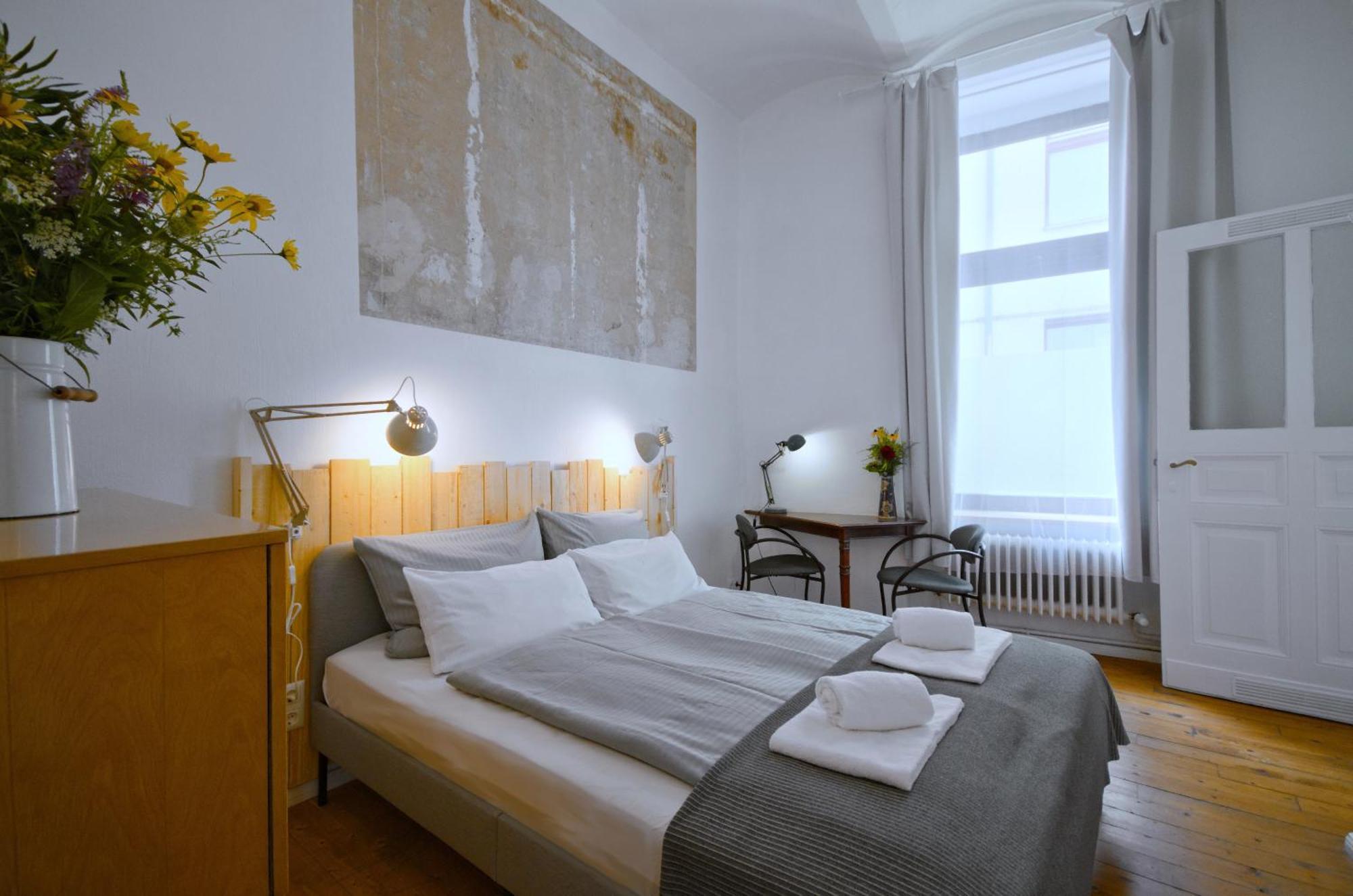 Courtyard Apartment